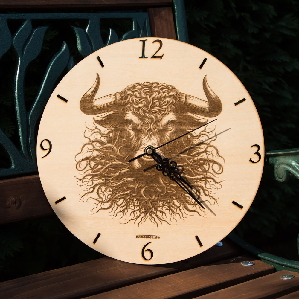 Holzuhr Modell Stier_02